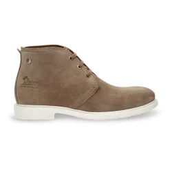 Man Panama Jack Bayron