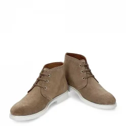 Man Panama Jack Bayron