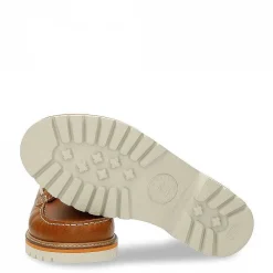 Man Panama Jack Boat