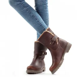 Vrouw Panama Jack Felia