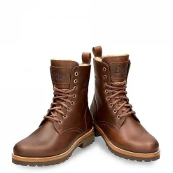 Vrouw Panama Jack Frisia