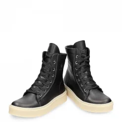Vrouw Panama Jack Luna