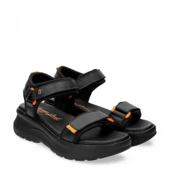 Vrouw Panama Jack Neo