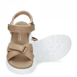 Vrouw Panama Jack Newel