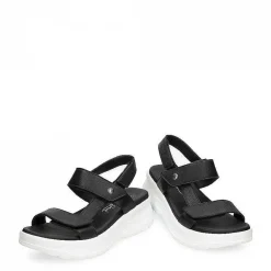 Vrouw Panama Jack Noor