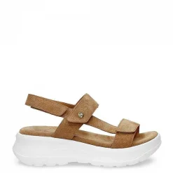 Vrouw Panama Jack Noor