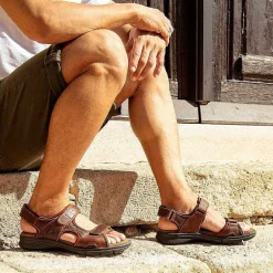 Man Panama Jack Salton Basics