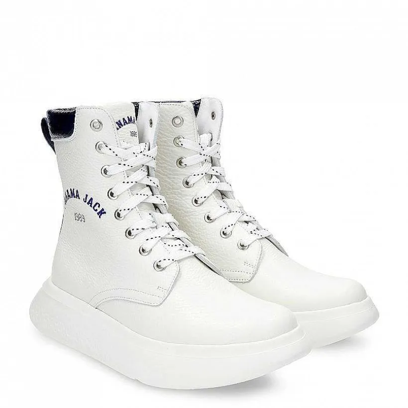 Vrouw Panama Jack Yuca