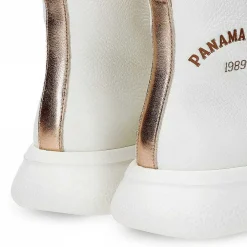 Vrouw Panama Jack Yuca